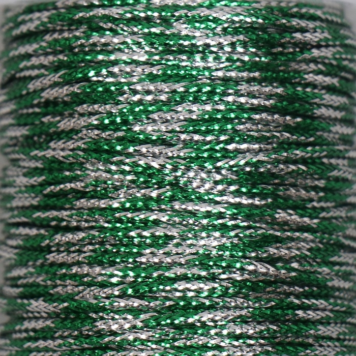 Сутажный шнур на бобине Сутажный шнур на бобине "Зелёный с серебром" намотка 15 м толщина 2 мм 4,3х4,7х4,7 см