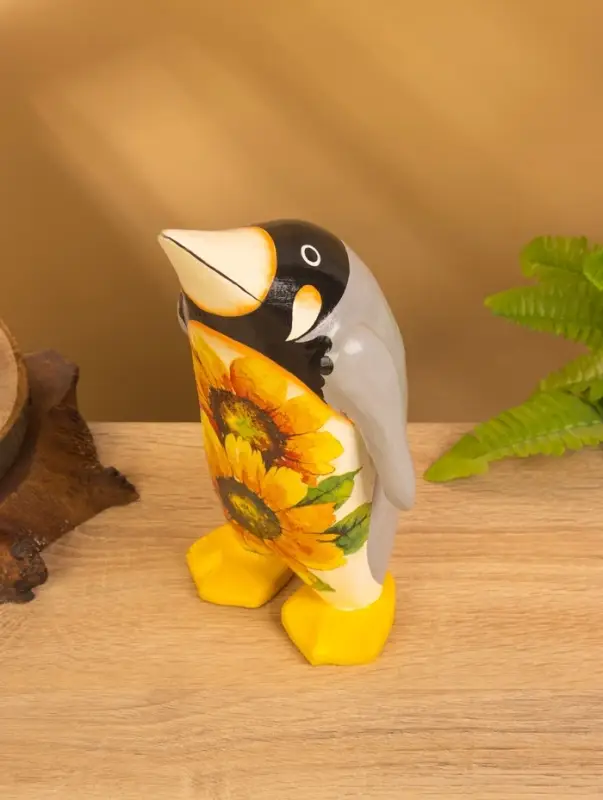 Сувенир «Пингвин в цветах», 11×11×22 см, дерево