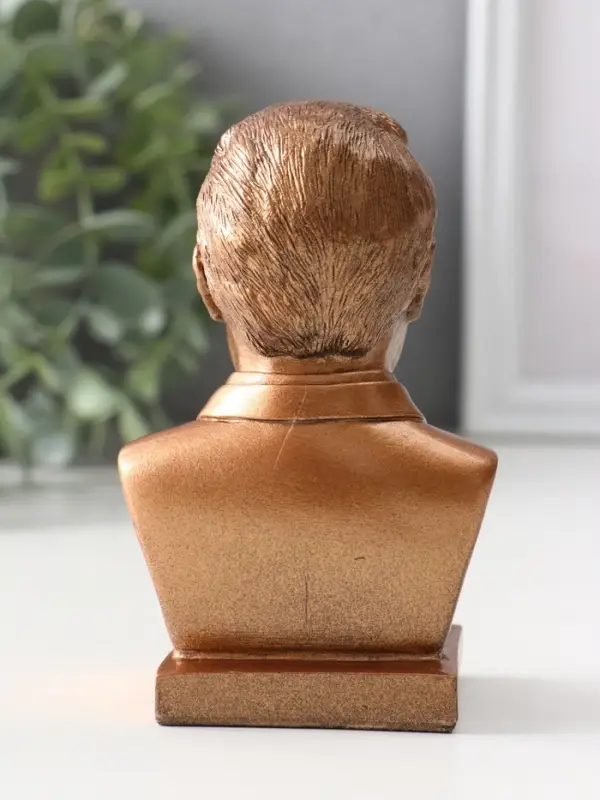Бюст «Ельцин», 11×7×5 см, бронза Бюст «Ельцин», 11×7×5 см, бронза