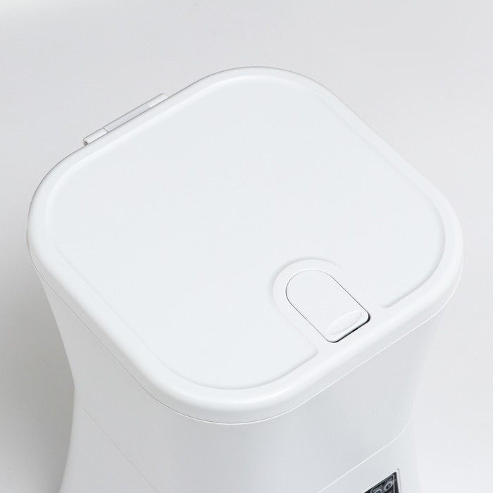 Умная автокормушка, контейнер 7 л, 3,5 кг сухого корма, функция записи голоса, с ЖК экраном Умная автокормушка, контейнер 7 л, 3,5 кг сухого корма, функция записи голоса, с ЖК экраном