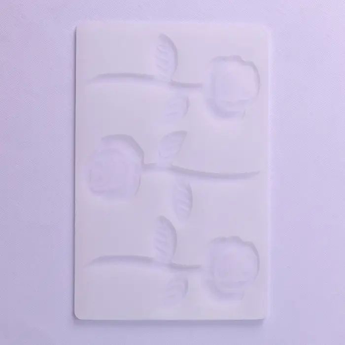 Форма для шоколада «Розы», силикон, 3 ячейки, 19×12.5×0.1 см, прозрачная