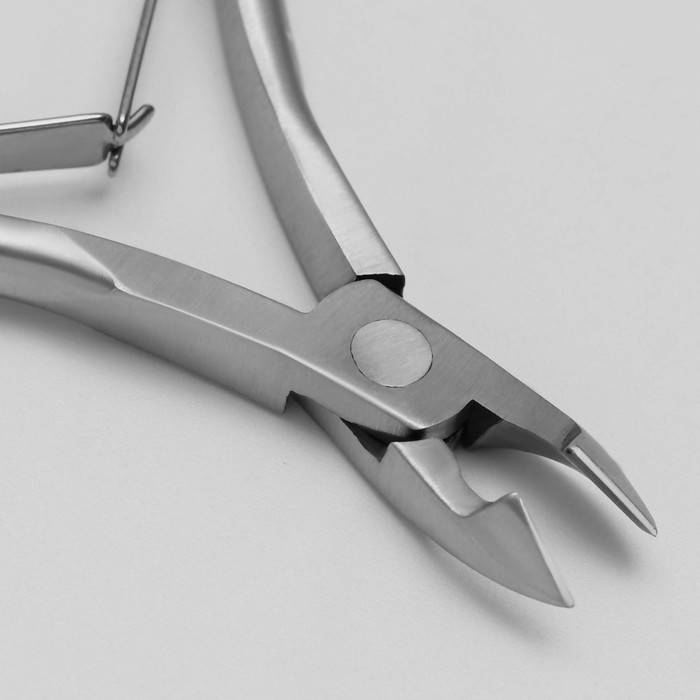 Кусачки маникюрные для кутикулы, двойная пружина, 10 см, длина лезвия - 7 мм, на блистере Кусачки маникюрные для кутикулы, двойная пружина, 10 см, длина лезвия - 7 мм, на блистере