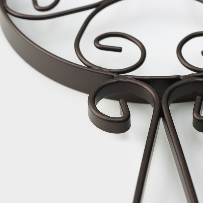 Подставка под горячее на ножках с ручкой Доляна «Сердца», 25,5×16,3 см, цвет коричневый Подставка под горячее на ножках с ручкой Доляна «Сердца», 25,5×16,3 см, цвет коричневый