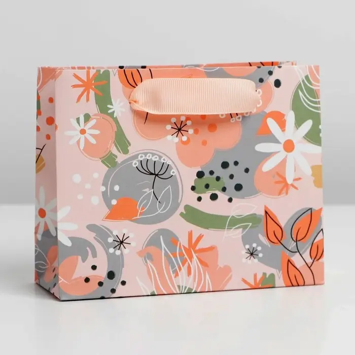 Пакет подарочный ламинированный, упаковка, &laquo;Цветочная поляна&raquo;, S 12 х 15 х 5.5 см