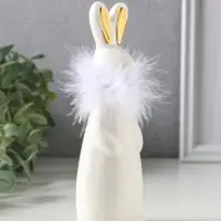 Сувенир керамика "Белый зайка с ожерельем из пуха" 5х4,5х17 см