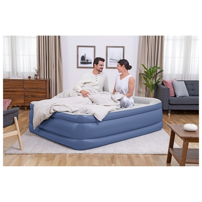 Кровать надувная Queen 203 х 152 х 56 см со встроенным электронасосом 67614 Кровать надувная Queen 203 х 152 х 56 см со встроенным электронасосом 67614