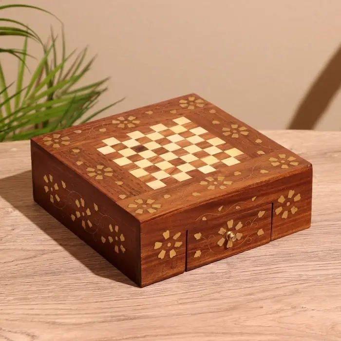 Шахматы дорожные, 20.5&times;20.5&times;7 см, дерево шишам