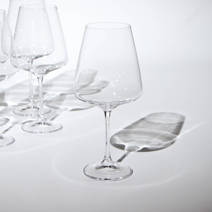 Набор стеклянных бокалов для вина Corvus, 570 мл, 6 шт Набор стеклянных бокалов для вина Corvus, 570 мл, 6 шт