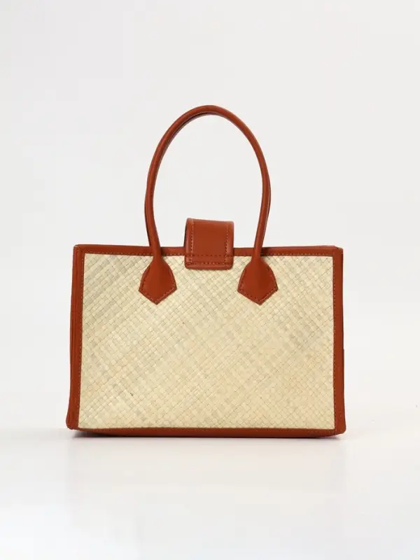 Сумка плетёная на застёжке из пандана, 30&times;10&times;35 см, бежево-коричневая