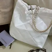 Сумка - мешок женская без застёжки, 35&times;7&times;33 см, со стёжкой, белая