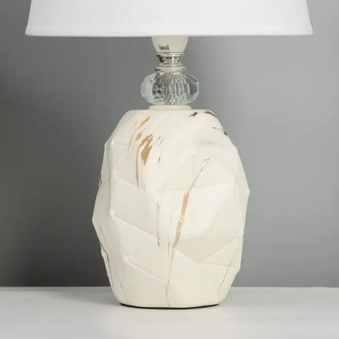 Лампа настольная RISALUX &laquo;Дух&raquo;, Е14, 40 Вт, белая, 20&times;20&times;34 см