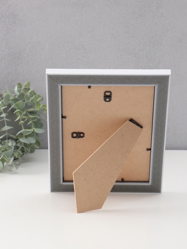 Фоторамка пластик Фоторамка пластик "МИРАМ" 15х21 см, белый, волнистый