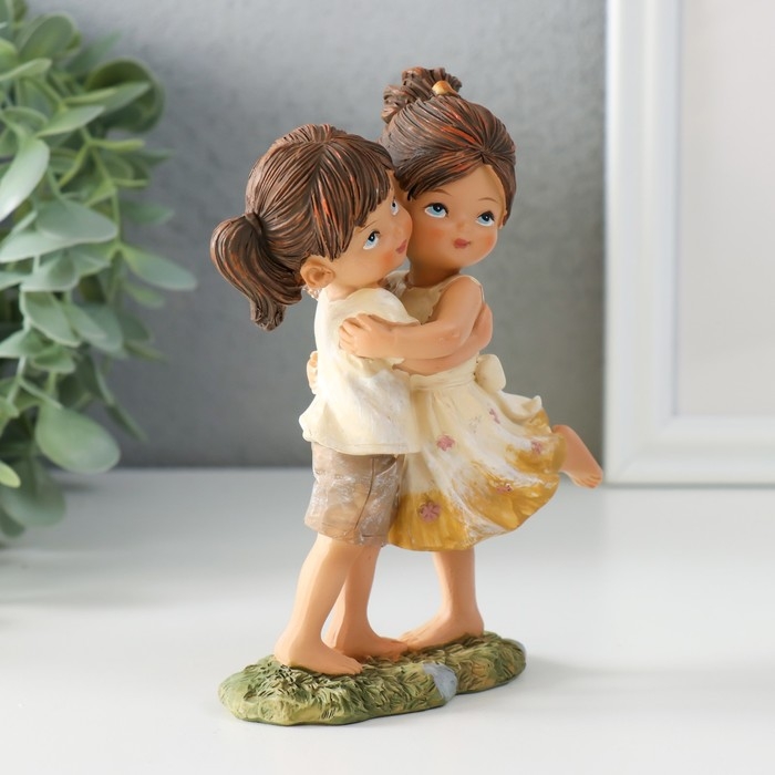 Сувенир полистоун  Сувенир полистоун "Лучшие подружки" 9,5х5х13 см