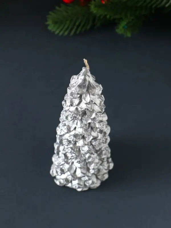 Свеча "Ель большая" 160х60 мм лак, серебро