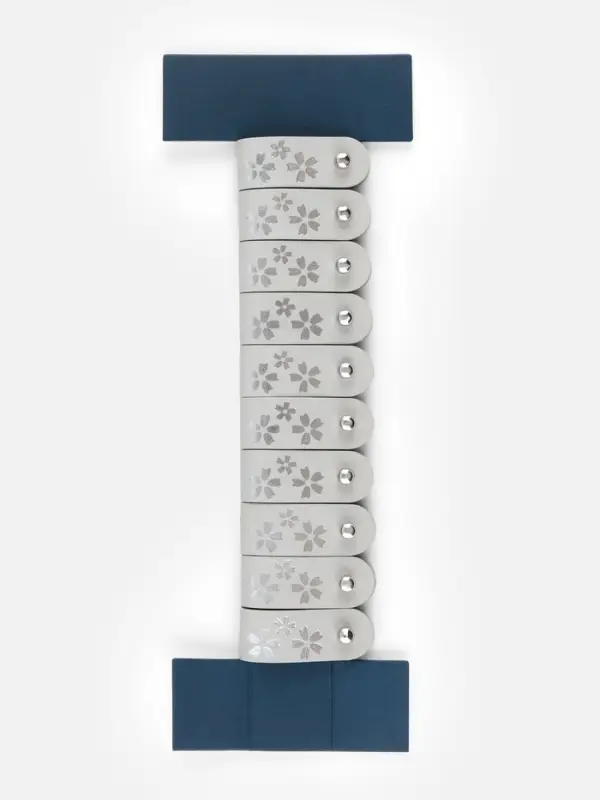 Бирка с кнопкой &laquo;Цветок&raquo; TEIRA, с тиснением, 8&times;1.5 см, 10 шт., серая