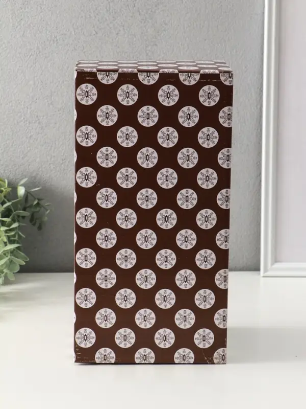 Бюст полистоун Бюст полистоун "Девушка с цветком, в наряде в клетку" чёрный 13,3х12,3х29,5 см