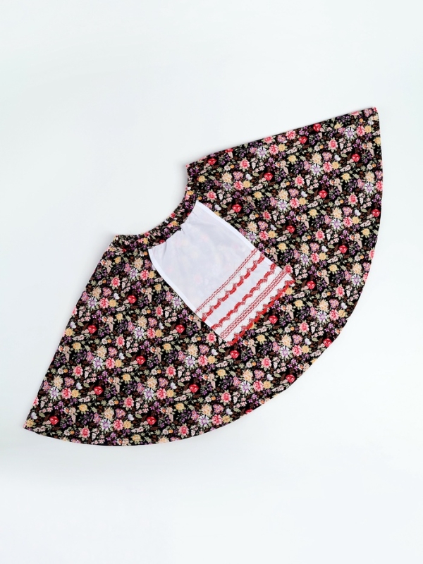 Юбка в цветочек с фартуком Юбка в цветочек с фартуком", р-р 32