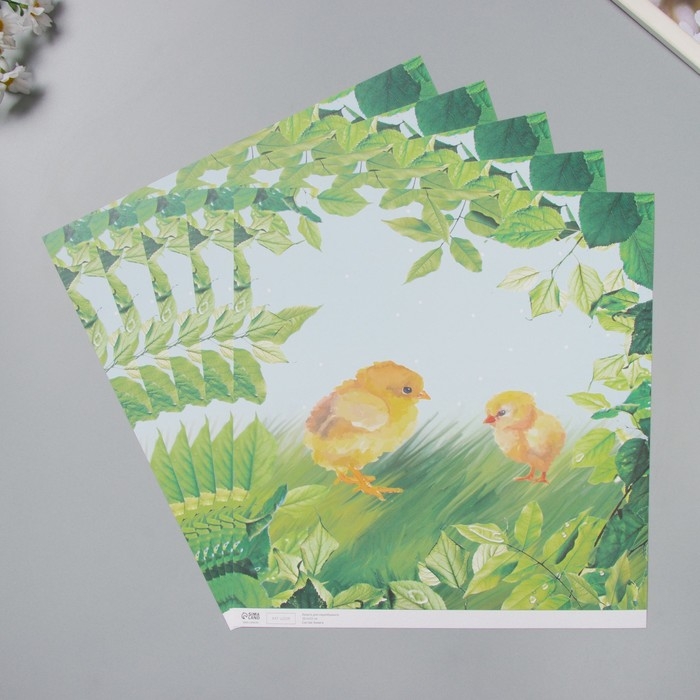 Бумага для скрапбукинга Бумага для скрапбукинга "Цыплята на траве" плотность 180 гр набор 5 шт 30,5х32 см