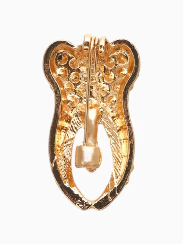 Брошь &laquo;Зуб&raquo;, белая в золоте