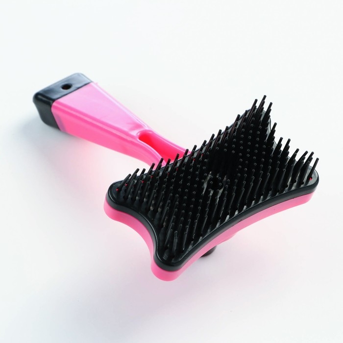 Пуходерка пластиковая Пуходерка пластиковая "Косточка" с самоочисткой, 8,5 х 12,5 см, розовая