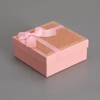 Наборок коробок 3 в 1 прямоугольные 19*19*9.8 17*17*8.0 15*15*6.5 см