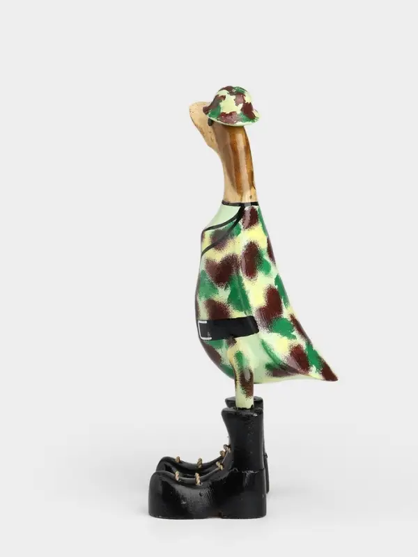 Сувенир &laquo;Утка-армеец&raquo;, 27 см, дерево