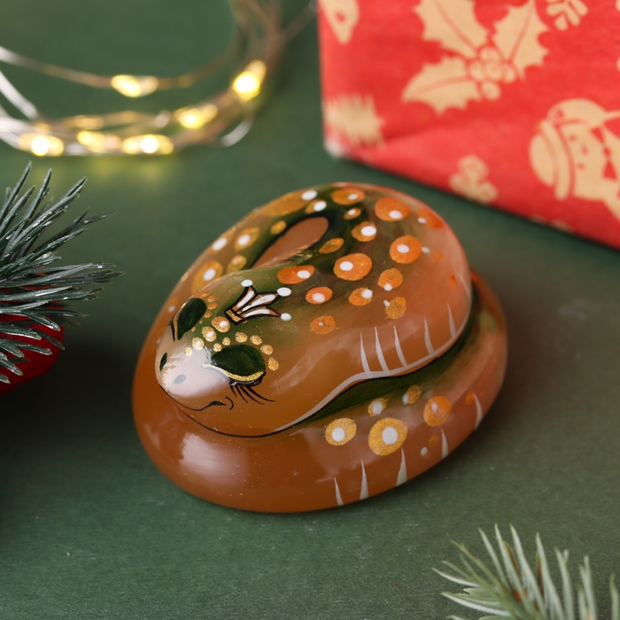 Сувенир Сувенир "Змея Скоропея", селенит