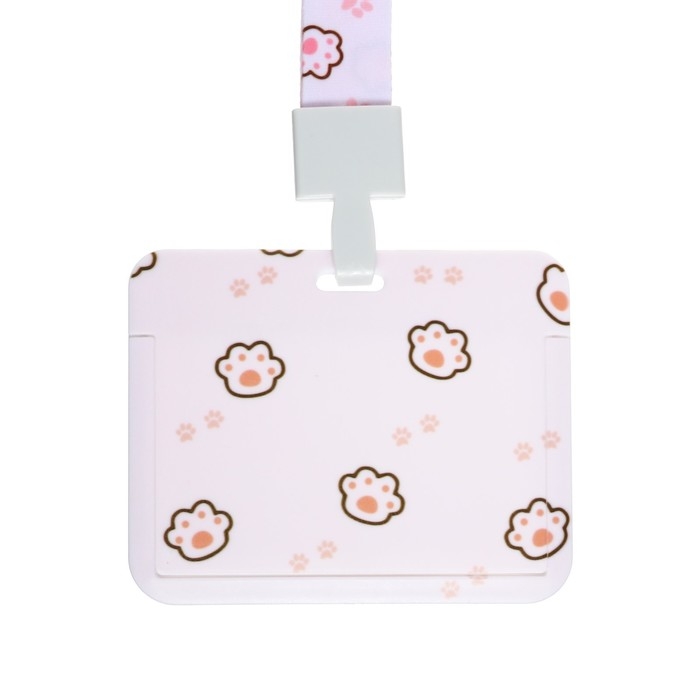 Бейдж горизонтальный внешний размер 10 х 7,8 см, внутренний размер 5,2 х 8,2 см, лента 42 см, с рисунком  Бейдж горизонтальный внешний размер 10 х 7,8 см, внутренний размер 5,2 х 8,2 см, лента 42 см, с рисунком "Лапки"