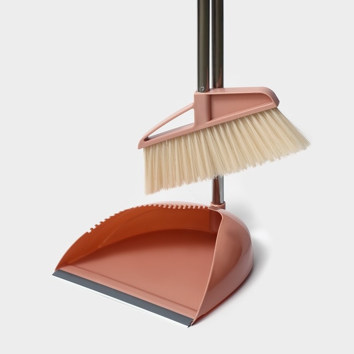 Щётка для пола Доляна: щётка 23×88 см, совок 26×26×73 см, цвет бежевый Щётка для пола Доляна: щётка 23×88 см, совок 26×26×73 см, цвет бежевый