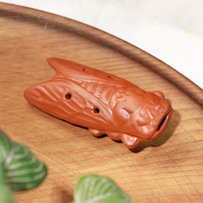 Фигурка для чайной церемонии - свистулька Фигурка для чайной церемонии - свистулька "Певчая цикада" 7,5х2,5х3,5см