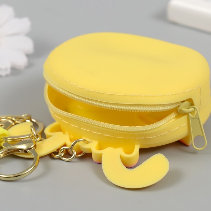 Брелок кошелёк с карабином, ремешком силикон Брелок кошелёк с карабином, ремешком силикон "Зайка в очках" 3,5х9х9 см