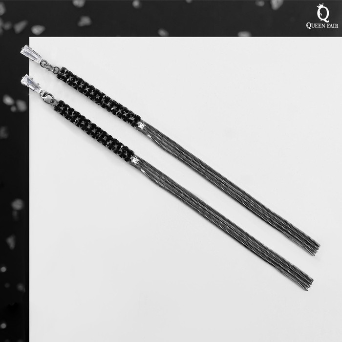 Серьги висячие со стразами «Капель» блеск, цвет бело-чёрный в сером металле, 11 см