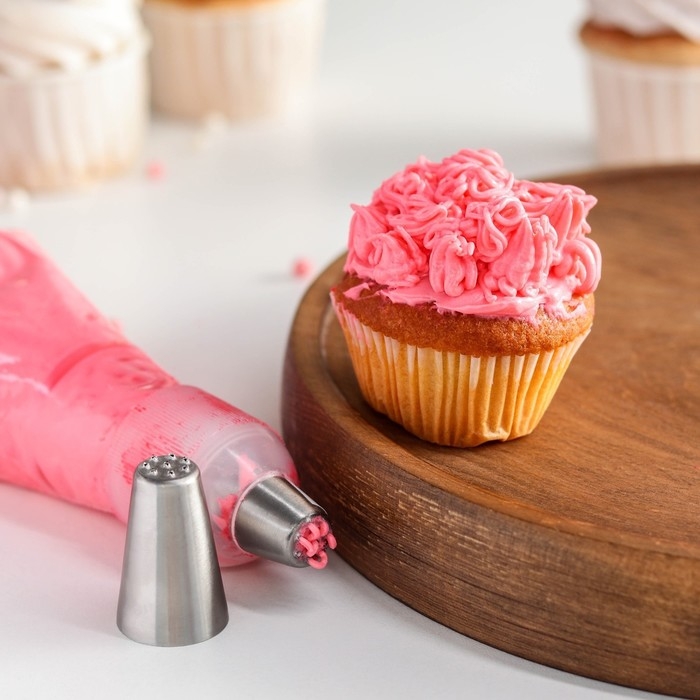 Насадка кондитерская KONFINETTA «Травка», d=3,5 см, выход d=1,9 см, нержавеющая сталь Насадка кондитерская KONFINETTA «Травка», d=3,5 см, выход d=1,9 см, нержавеющая сталь