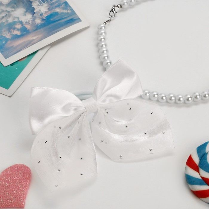 Набор «Выбражулька» 2 предмета: резинка, бусы, школьница, цвет белый Набор «Выбражулька» 2 предмета: резинка, бусы, школьница, цвет белый