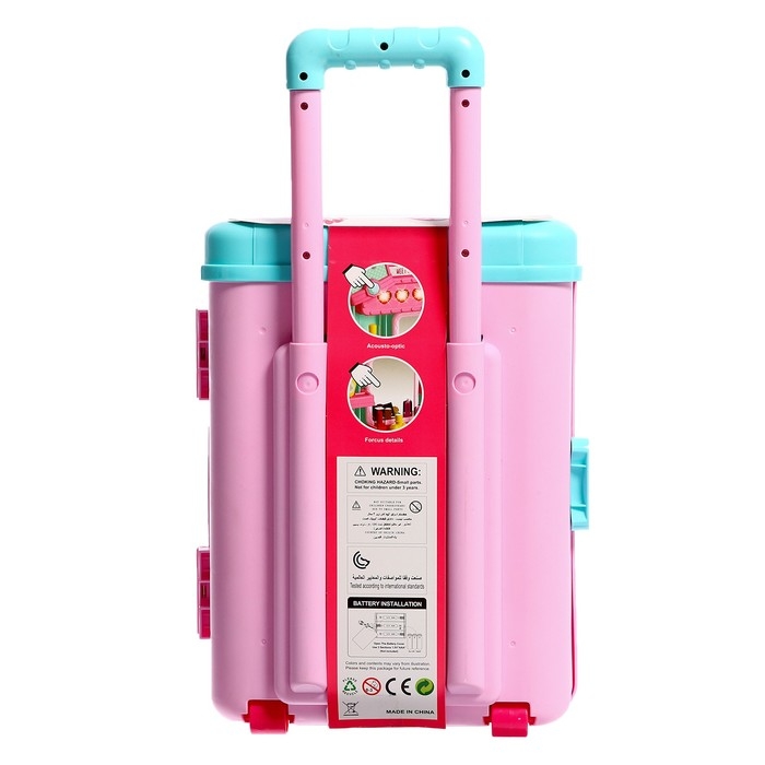 Игровой набор «Модница» в чемоданчике, с аксессуарами Игровой набор «Модница» в чемоданчике, с аксессуарами