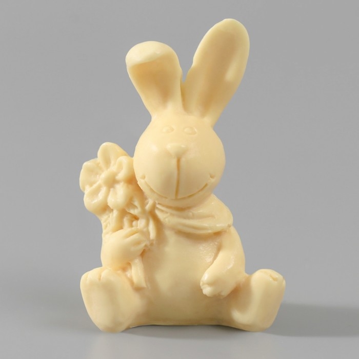 Молд силиконовый "Заяц с букетом" 3,8х2,7х5,4 см  МИКС