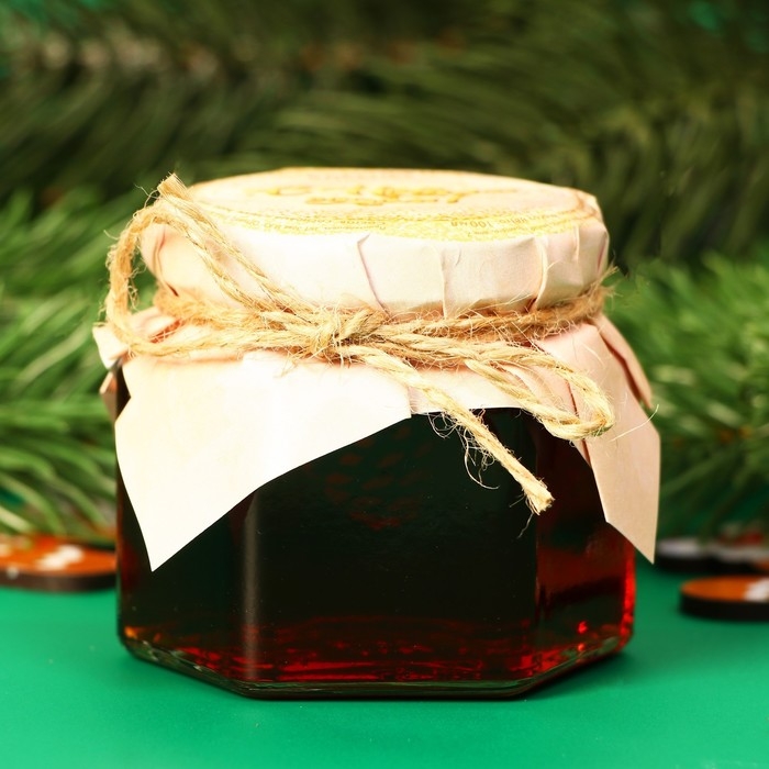 Новый год. Варенье Новый год. Варенье "Новогоднее" из сосновых шишек, 100 мл