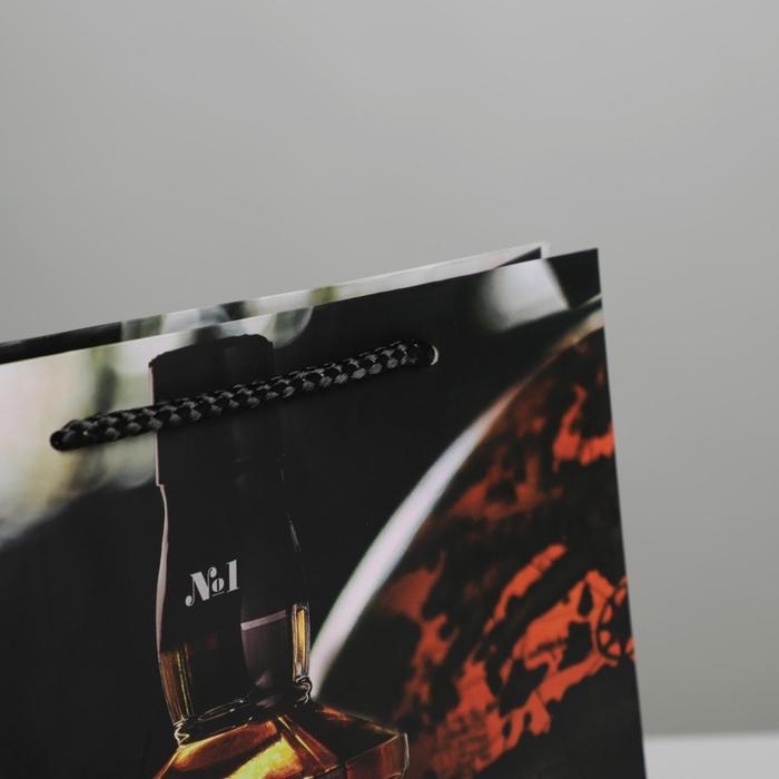 Пакет подарочный ламинированный, упаковка, «Крутой мужик», ML 21 х 25 х 8 см Пакет подарочный ламинированный, упаковка, «Крутой мужик», ML 21 х 25 х 8 см