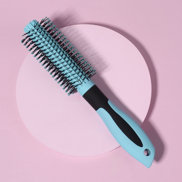 Брашинг, прорезиненная ручка, d = 1,9/4 × 22,7 см, цвет голубой/чёрный Брашинг, прорезиненная ручка, d = 1,9/4 × 22,7 см, цвет голубой/чёрный