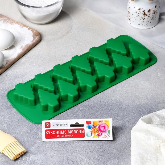Форма для выпечки новогодняя Доляна &laquo;Ёлочка&raquo;, силикон, 32,5&times;11,5 см, 12 ячеек, цвет зелёный