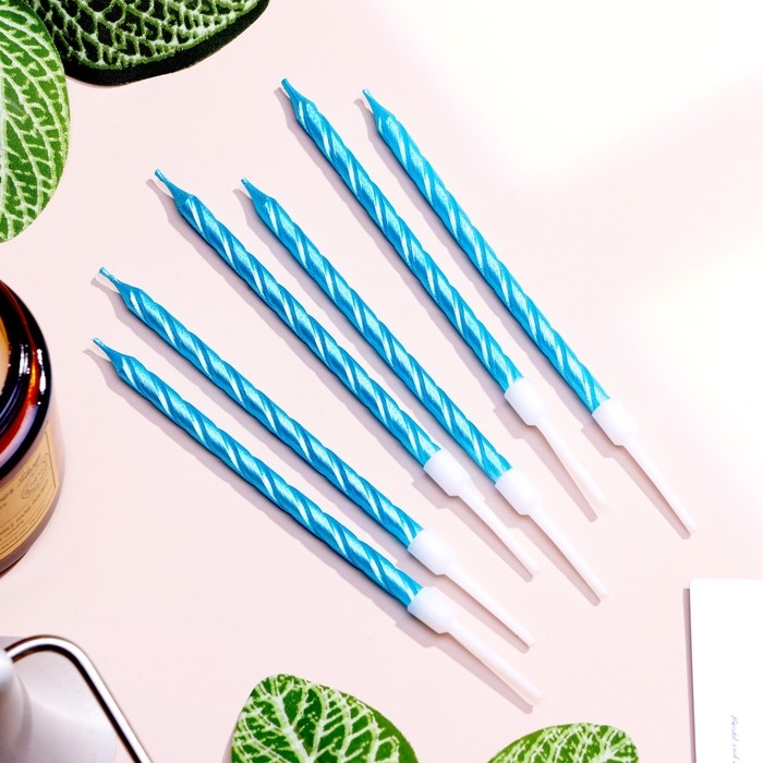 Свечи в торт витые с подставкой, 6 шт, 11 см, небесно-голубой Свечи в торт витые с подставкой, 6 шт, 11 см, небесно-голубой