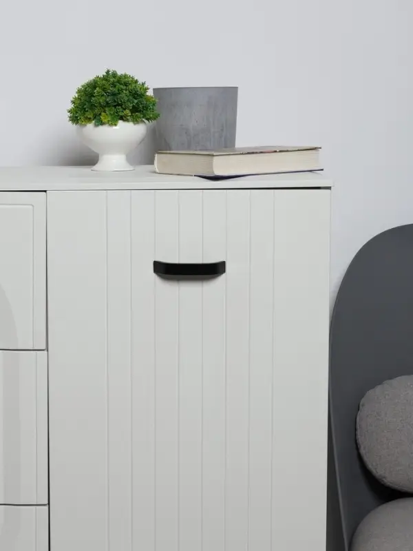 Ручка-скоба мебельная ТУНДРА, м/о 96 мм, цвет черный