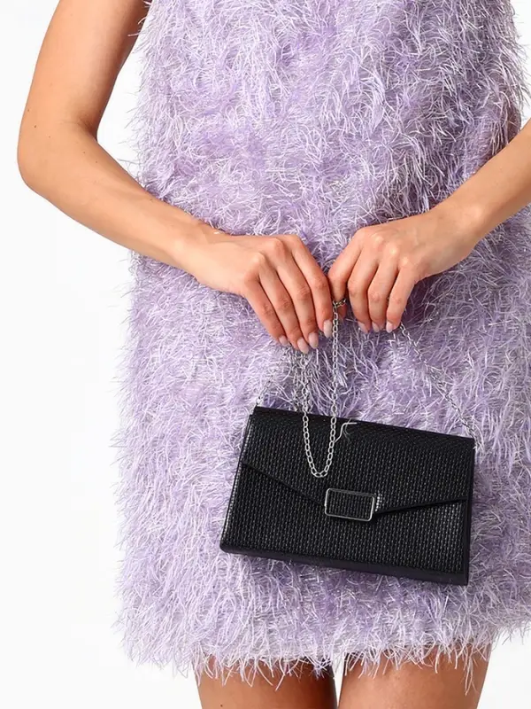 Сумка-клатч женская вечерняя на магните, на длинной серебристой цепочке, чёрная