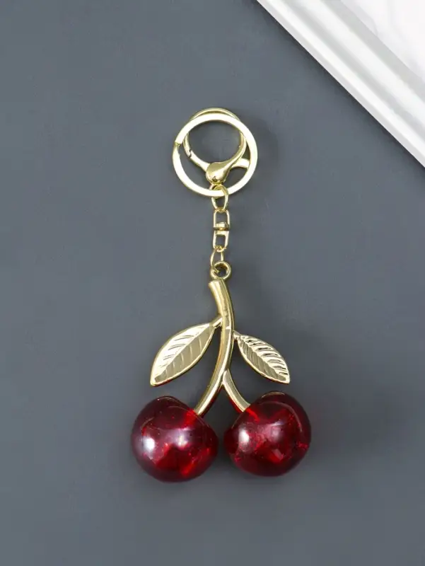 Брелок на кольце с карабином "Вишенки" 7,5х6х2,8 см