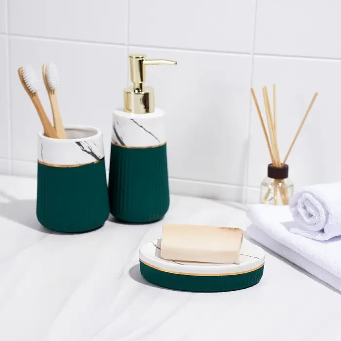 Набор аксессуаров для ванной комнаты SAVANNA Grace, 3 предмета (дозатор для мыла 290 мл, стакан, мыльница), цвет зелёный мрамор Набор аксессуаров для ванной комнаты SAVANNA Grace, 3 предмета (дозатор для мыла 290 мл, стакан, мыльница), цвет зелёный мрамор
