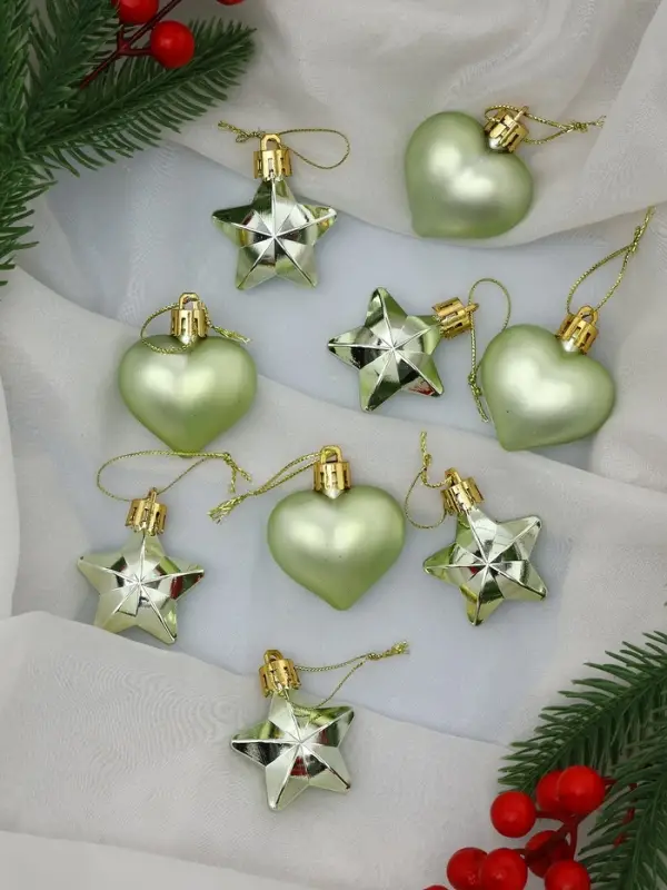 Набор украшений пластик 58 шт Набор украшений пластик 58 шт "В гостях у Деда Мороза"