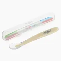 Mum&Baby Ложка для первого прикорма в контейнере, бежевая Mum&Baby Ложка для первого прикорма в контейнере, бежевая