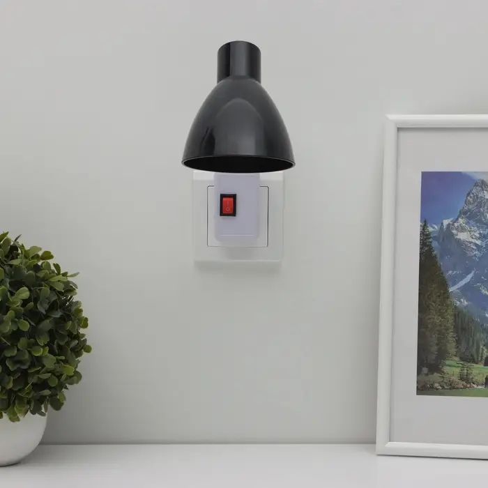 Бра в розетку &laquo;Классика&raquo; 1&times;10 Вт Е27 черный 10&times;14.5&times;25 см