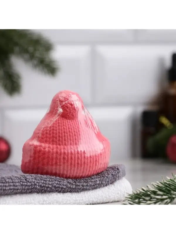 Бомбочка для ванны "Шапочка" с ароматом лаванды, красная, 65 гр