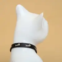 Ошейник для кошек &laquo;Рыбёшка&raquo;, 30&times;1 см, светящийся, с бубенчиком и подвесом, полиэстер, чёрный